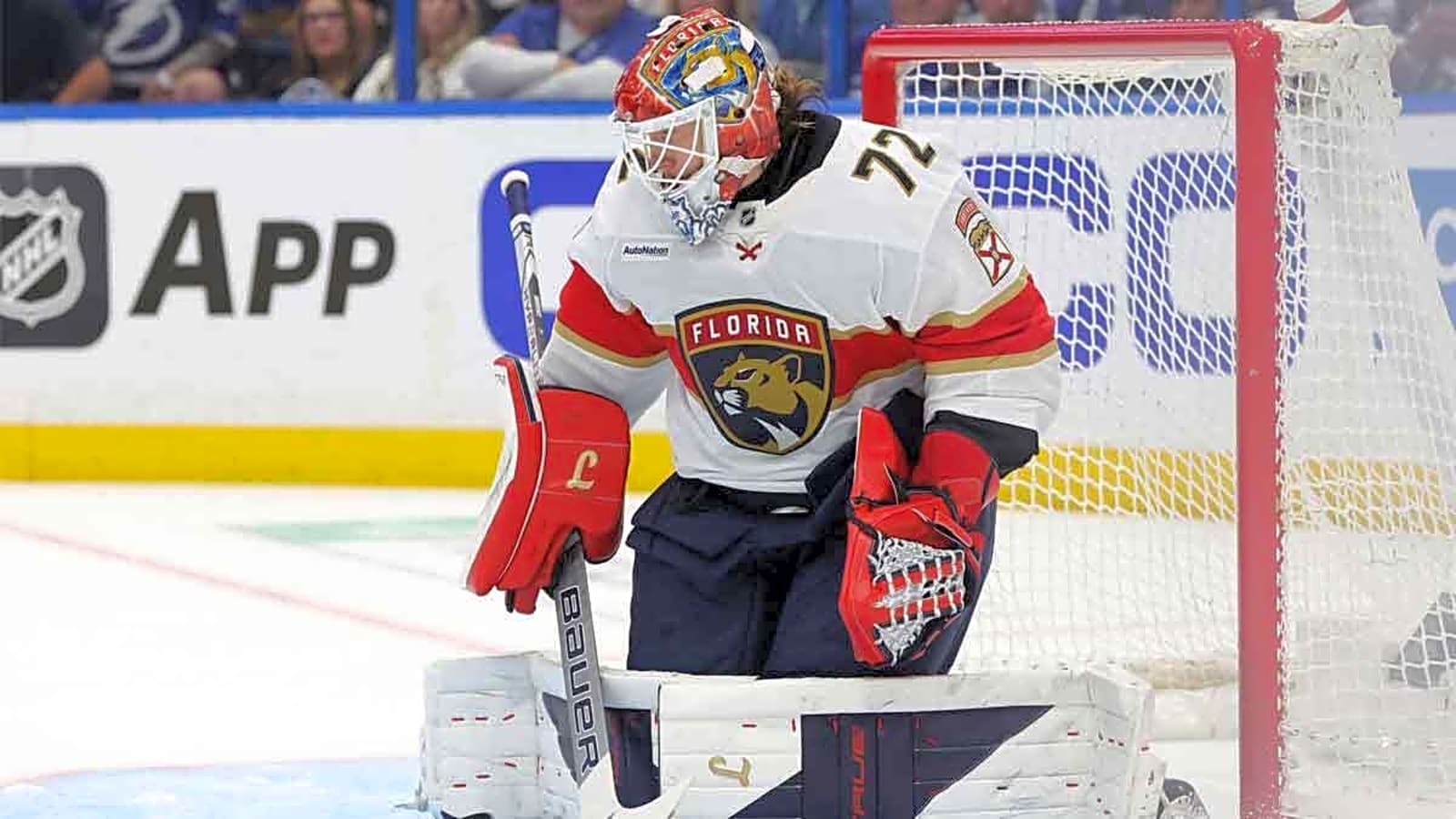 Panthers continue Stanley Cup defense with Game 5 Lightning win