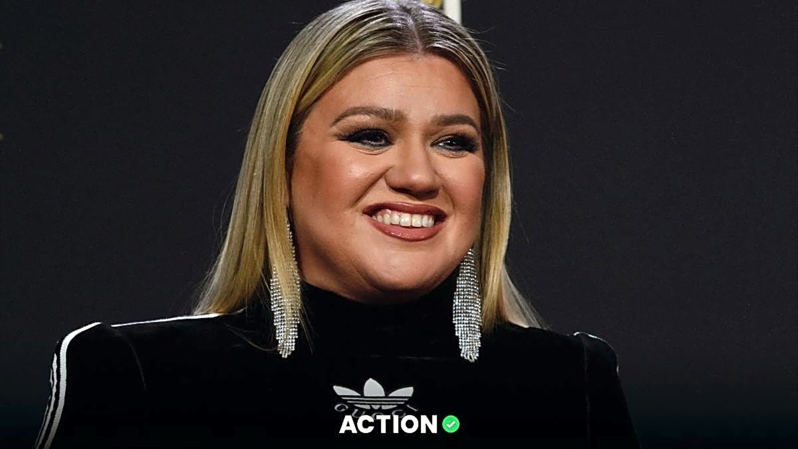 Kelly Clarkson Postpones Las Vegas Residency