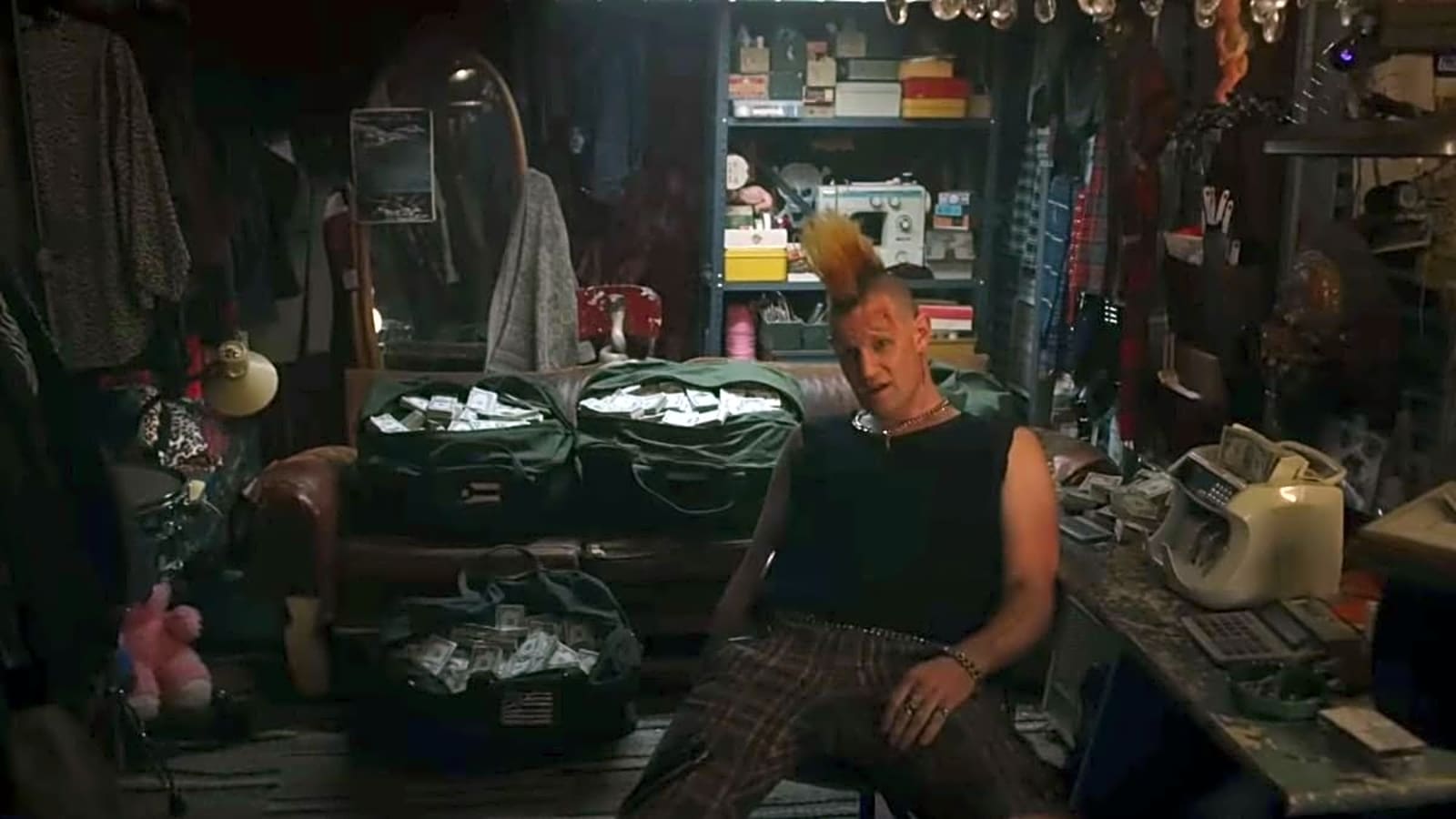 Matt Smith Rocks a Colorful Mohawk in CAUGHT STEALING Trailer