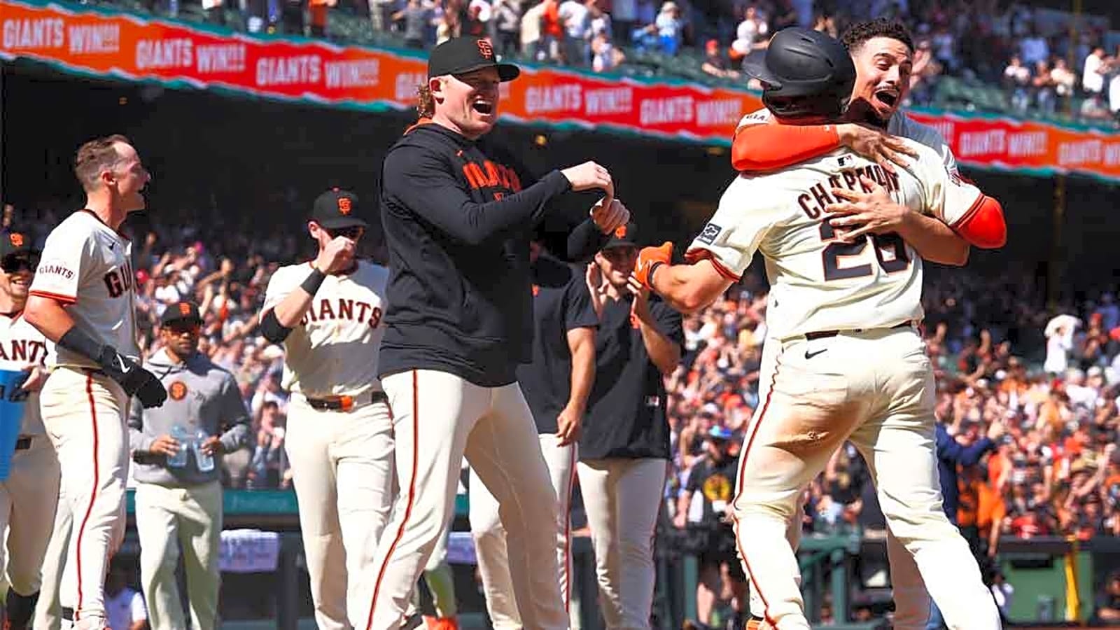Giants outfielder’s warning will catch Dodgers’ attention