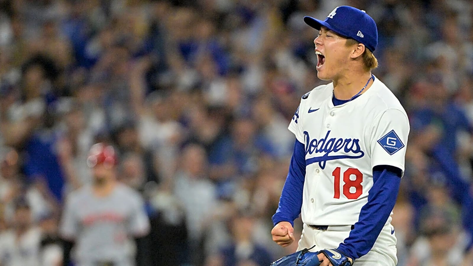 Blake Snell, Yoshinobu Yamamoto make MLB postseason history in Reds series