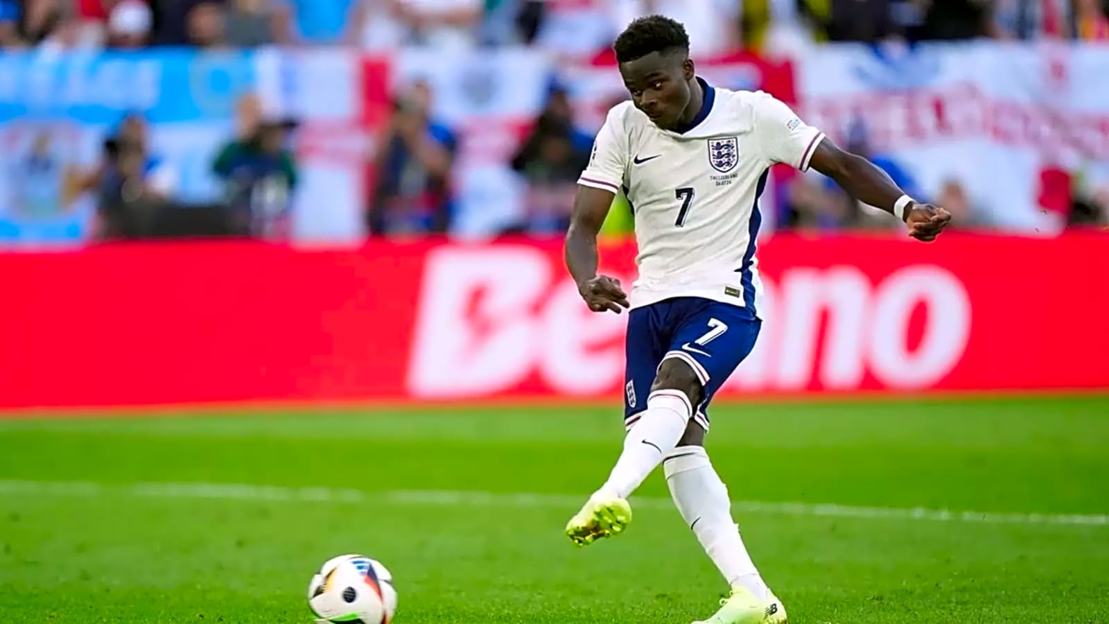 Saka discusses what life is like under England manager Thomas Tuchel