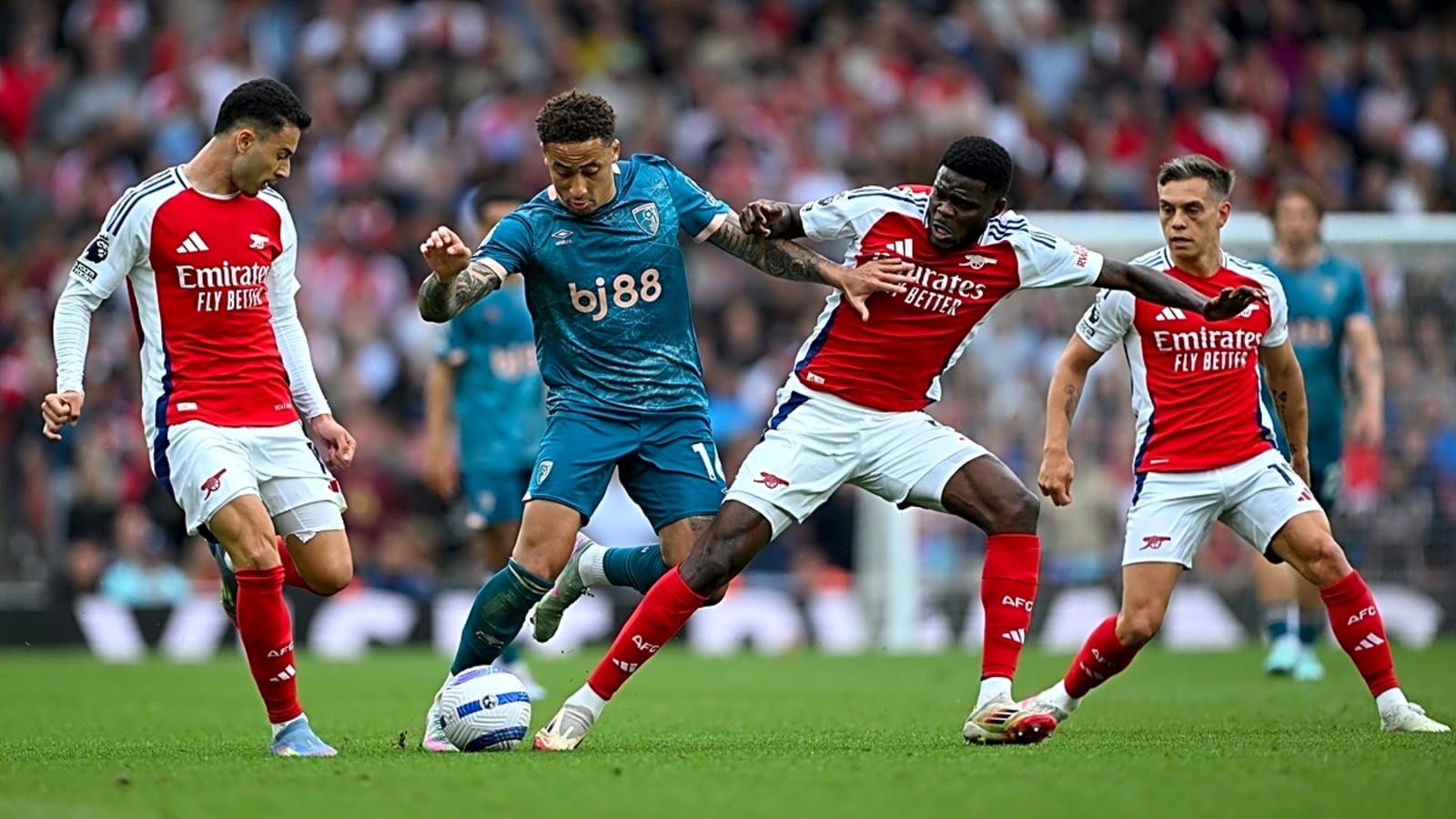 ‘I just want to enjoy football.’ Partey discusses his Arsenal future amidst uncertainty