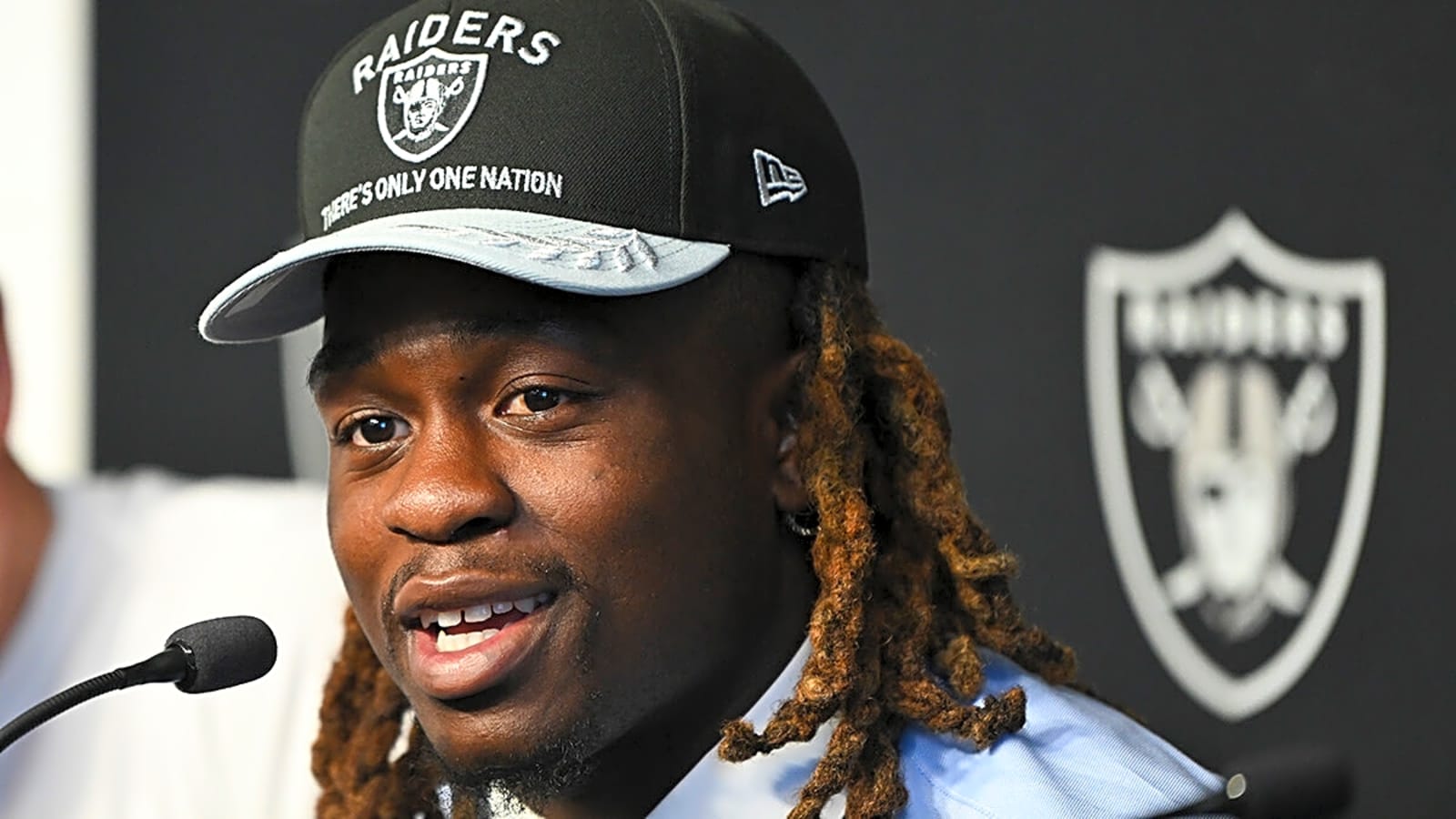 Ashton Jeanty Details First Impression of Raiders QB Geno Smith: Exclusive