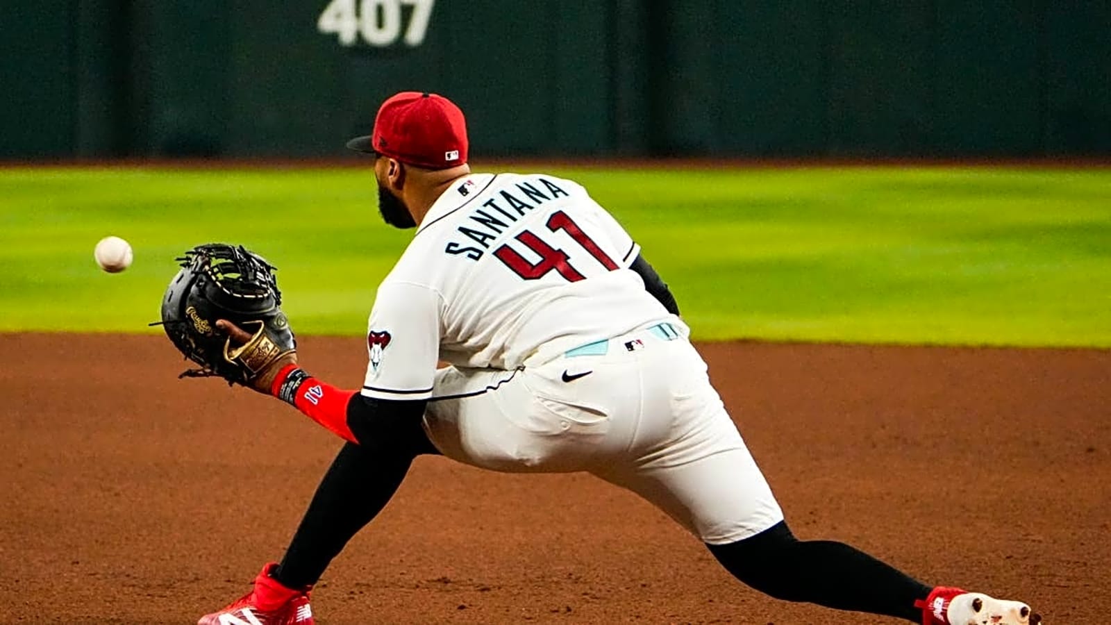Diamondbacks Make a Decision on Carlos Santana