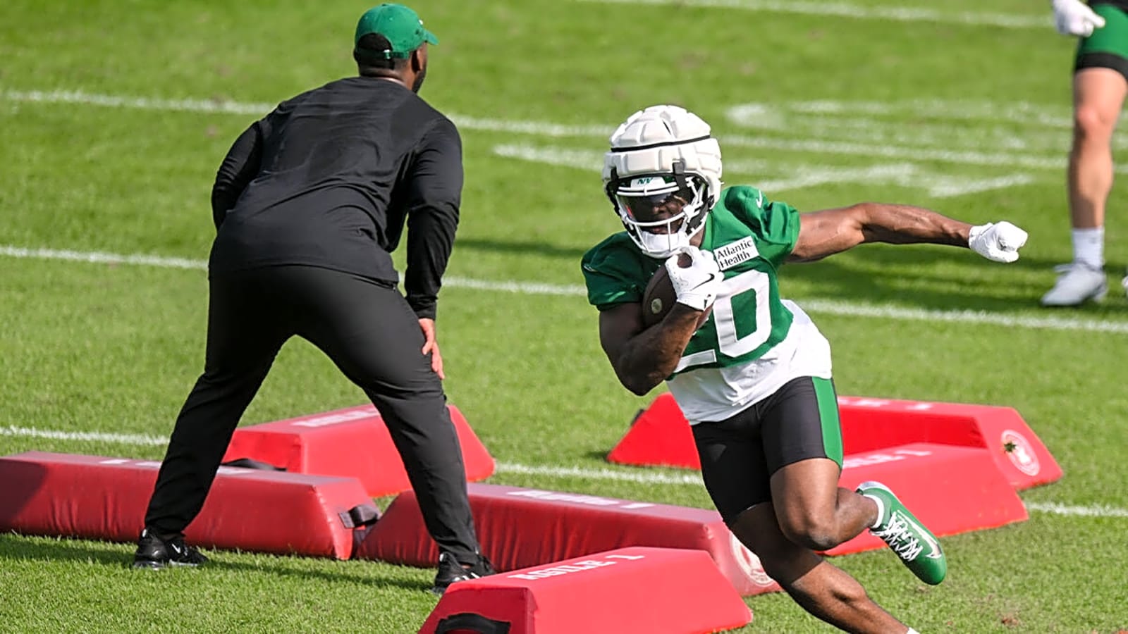 Jets’ Breece Hall drops ‘last chance’ admission before 2025 season