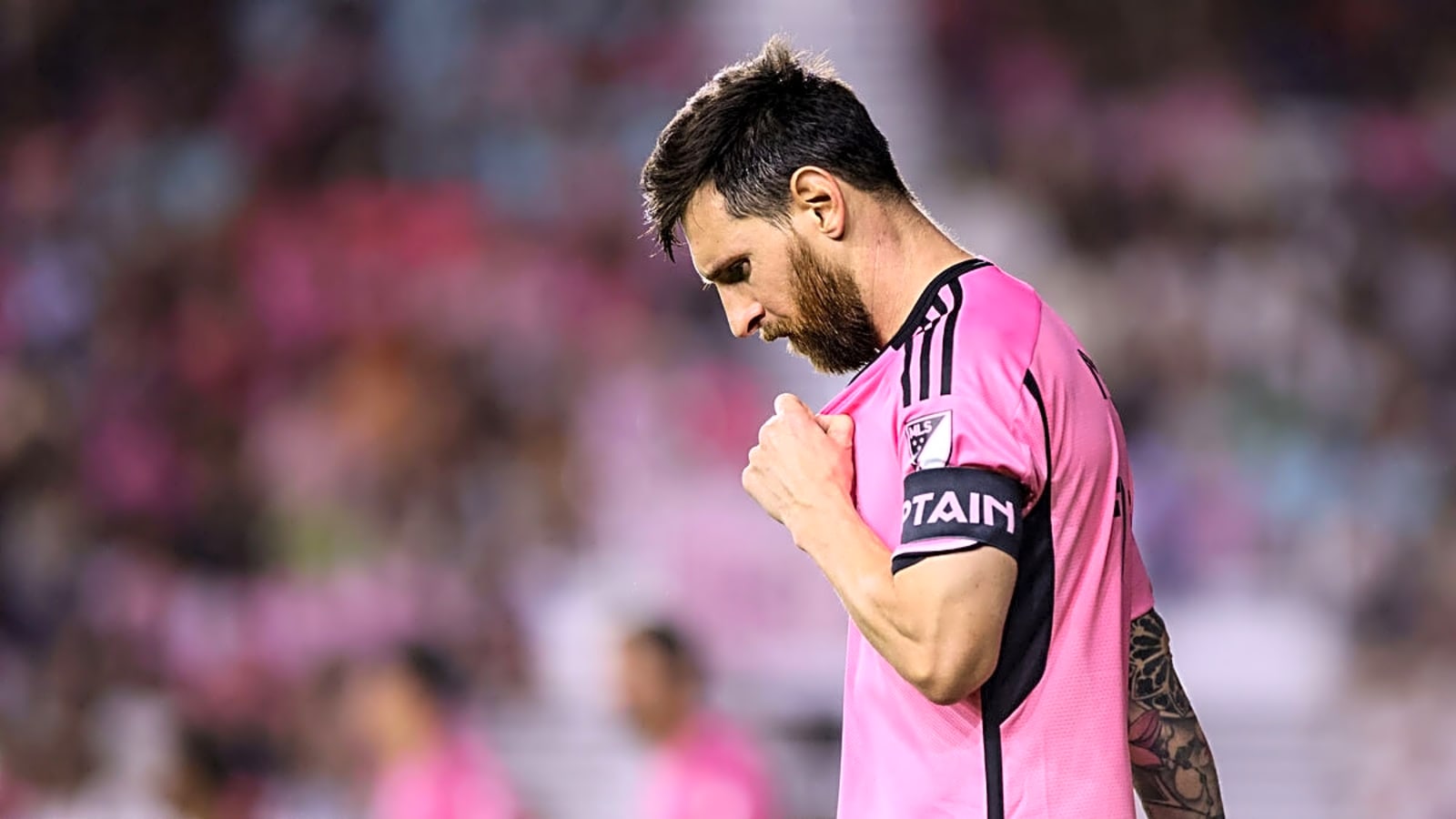 Lionel Messi’s sister hospitalized after brutal car crash