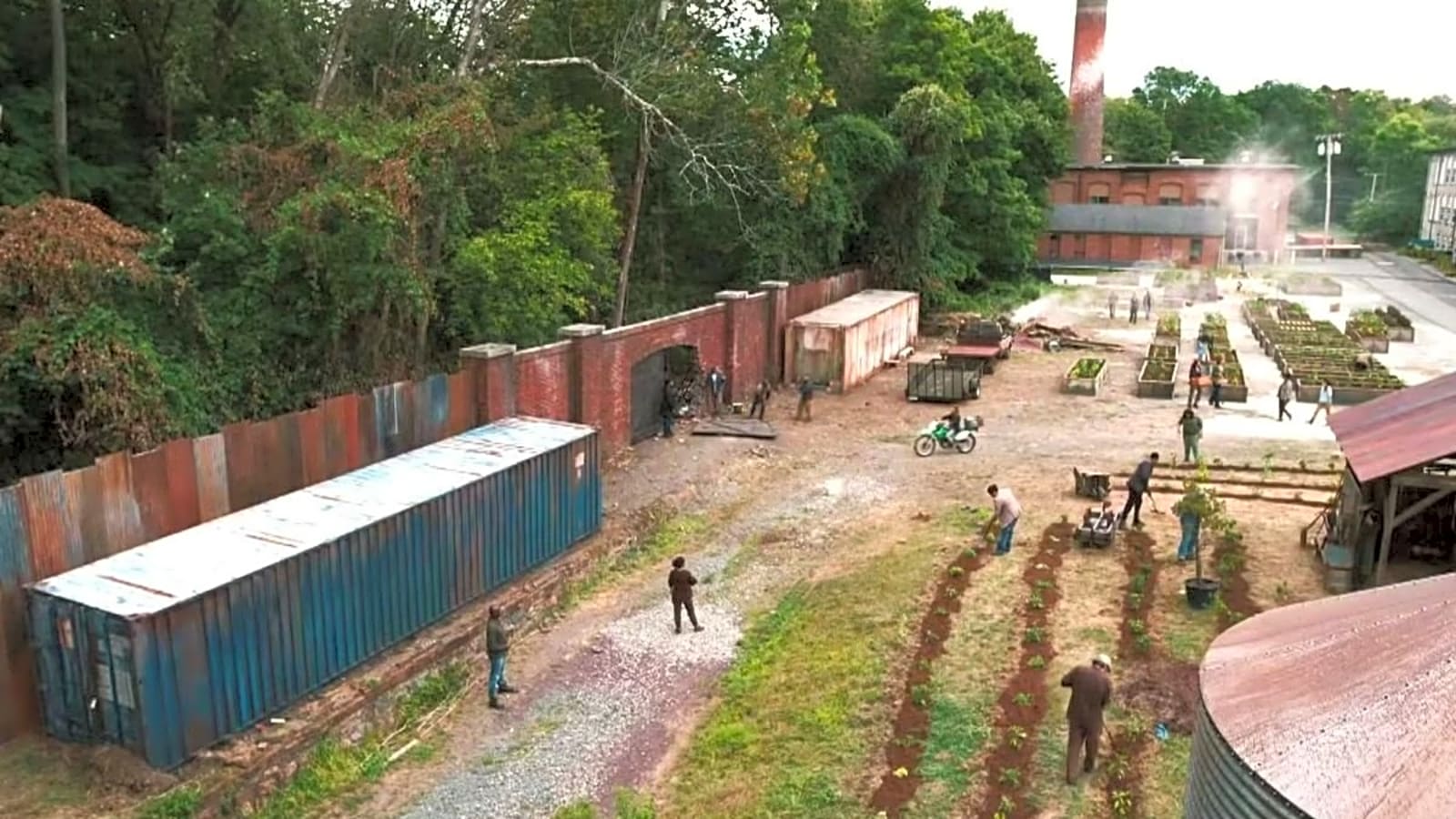 Our Biggest Questions About Maggie’s Community The Bricks in THE WALKING DEAD: DEAD CITY