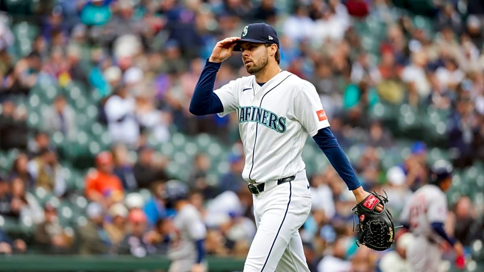 Mariners Lose Key Reliever to IL Again