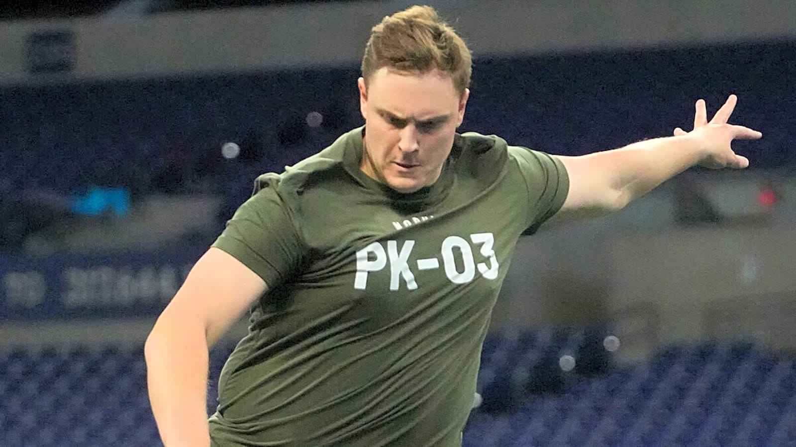 Jets sign UFL standout with incredible nickname
