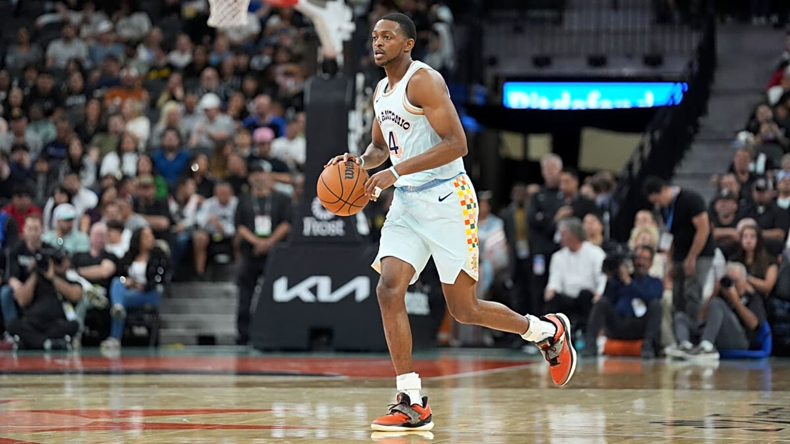 Grading De’Aaron Fox’s $229 million Spurs max contract extension
