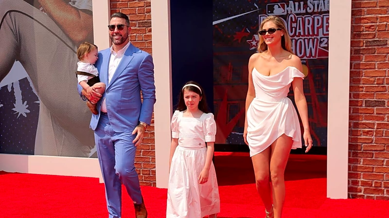 Justin Verlander, Kate Upton Announce $100,000 Veterans Donation