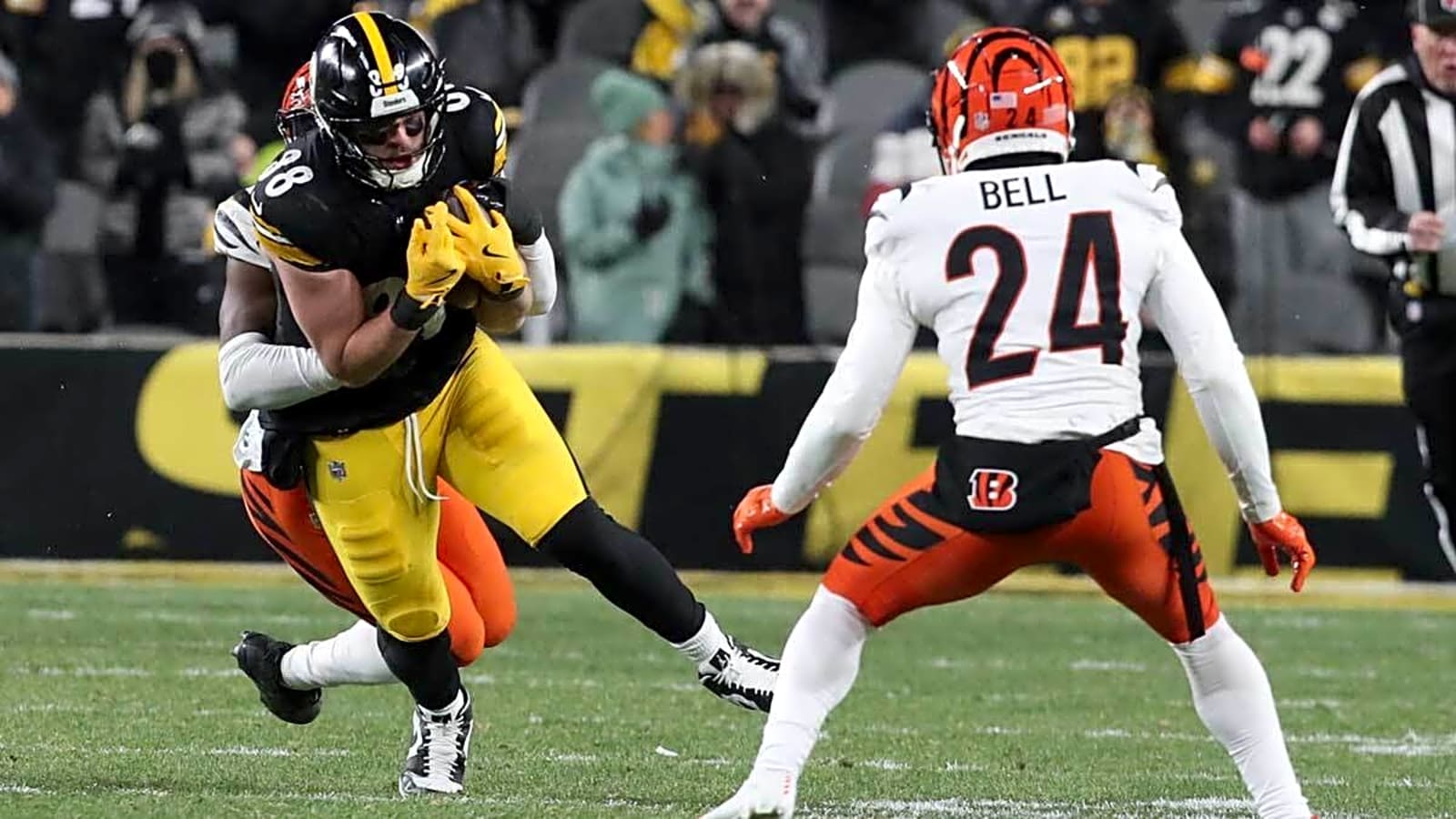 Steelers TE Pat Freiermuth’s honest Aaron Rodgers verdict after joint practice