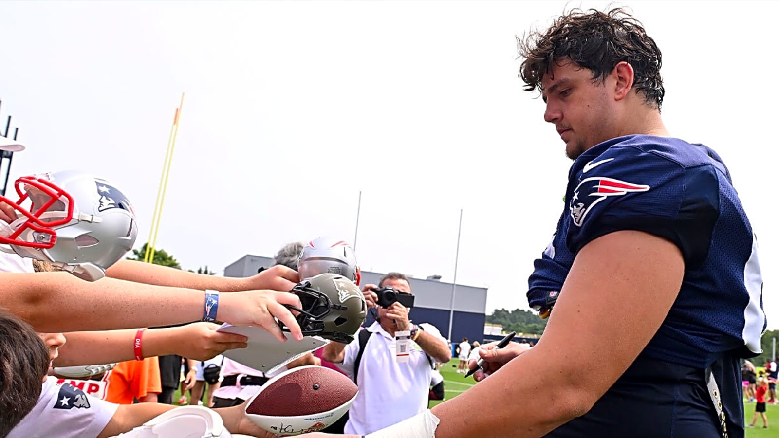 Patriots’ Will Campbell earns encouraging Maxx Crosby endorsement after tough debut