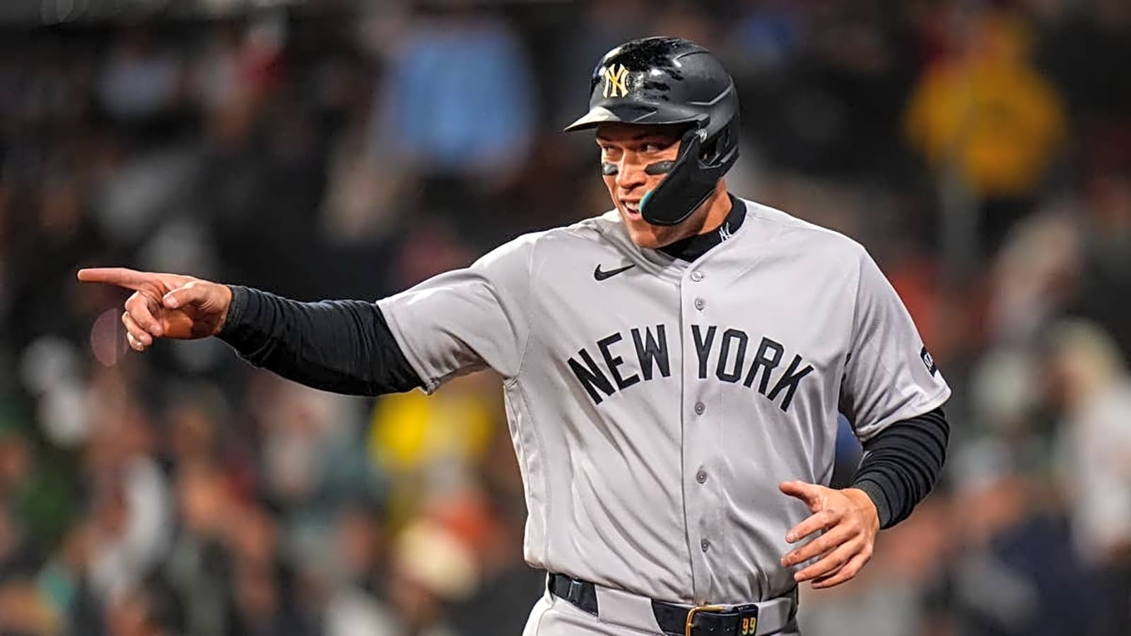 Yankees Players Pushing For Alternate Uniforms Mid-Season