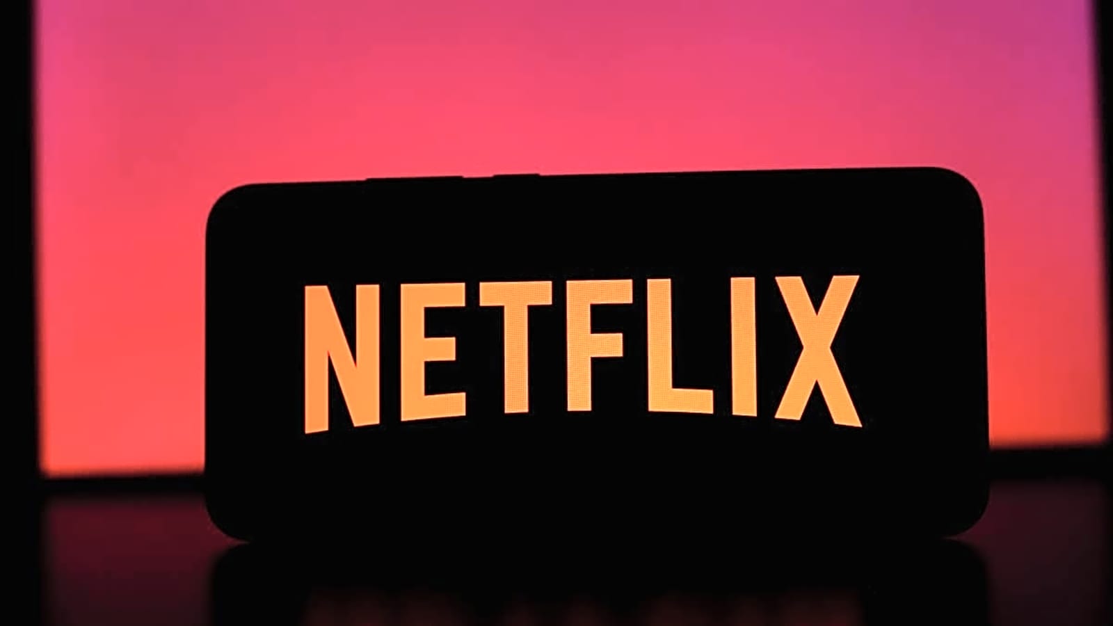 The King of Queens Arrives on Netflix in June, But Not for U.S. Viewers