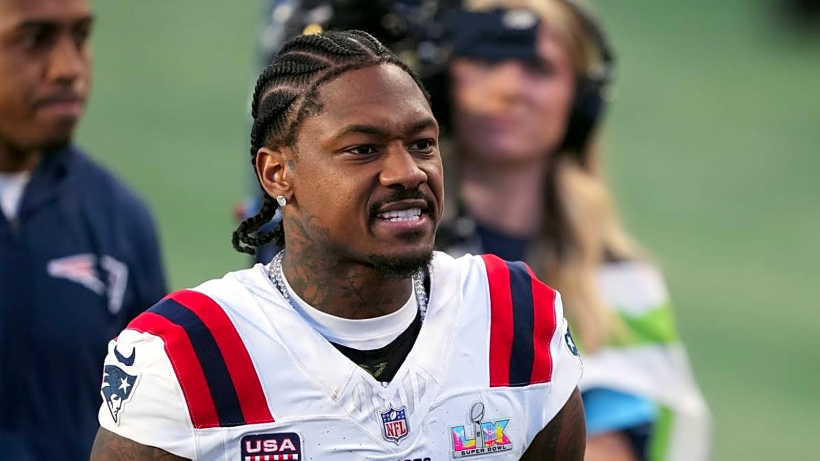 Why Dolphins Should Pass on Veteran Receiver Despite Concerns
