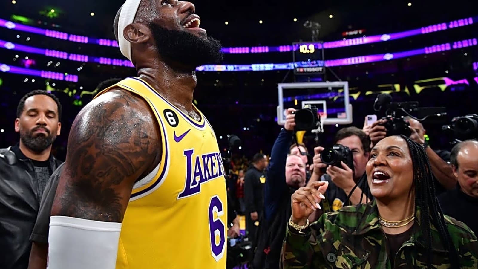 LeBron James' Mom Receives Honor