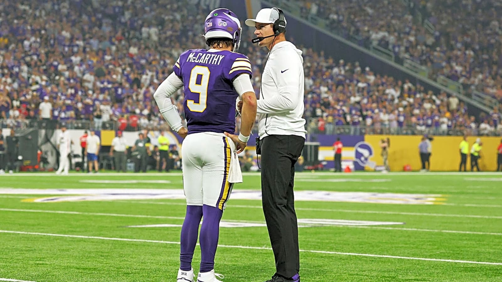 What JJ McCarthy learned from watching Carson Wentz in Vikings’ 2 overseas games