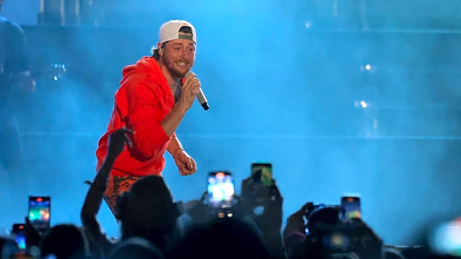 Morgan Wallen Pulled Off Epic Trolling Of Alabama Football