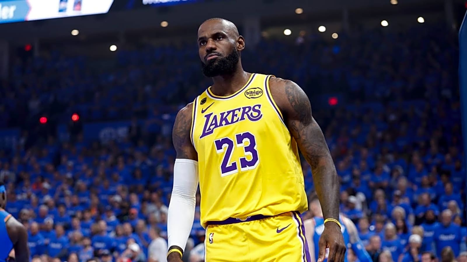 LeBron James 'Angling' For Blockbuster Cleveland Cavaliers Trade