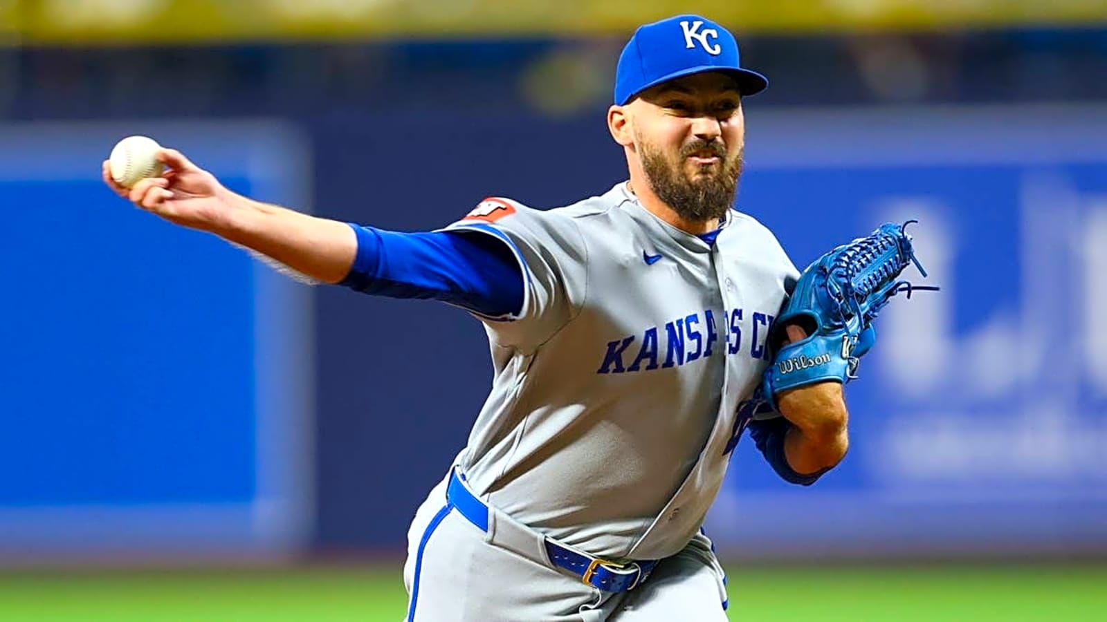 Yankees Claim Impact Reliever off Waivers From Royals
