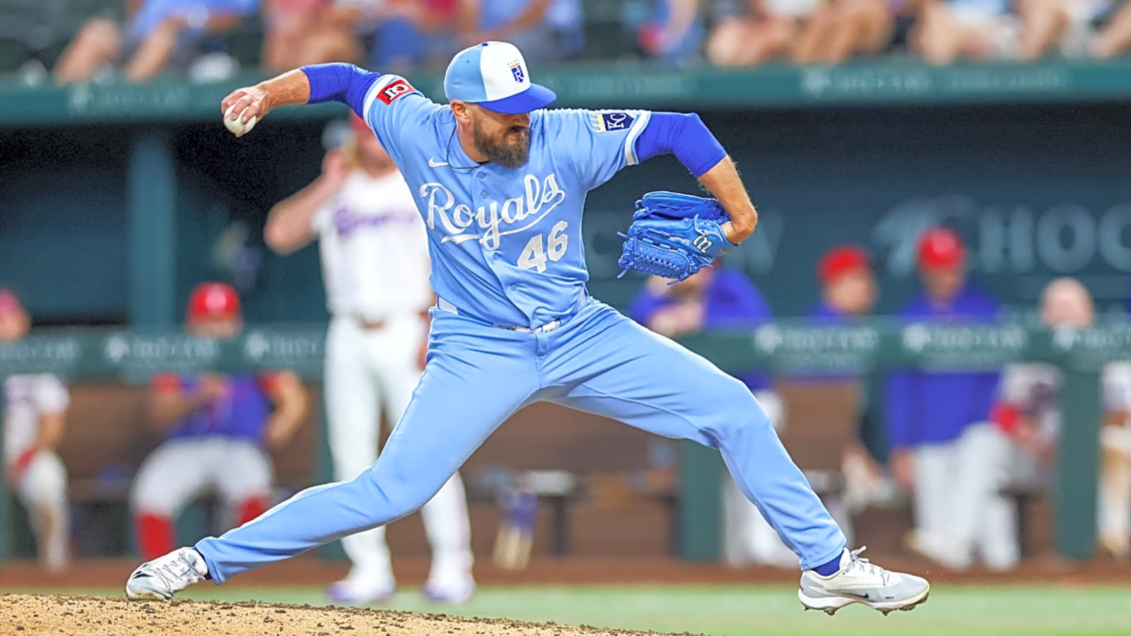Yankees add Royals reliever with 3.55 ERA this season