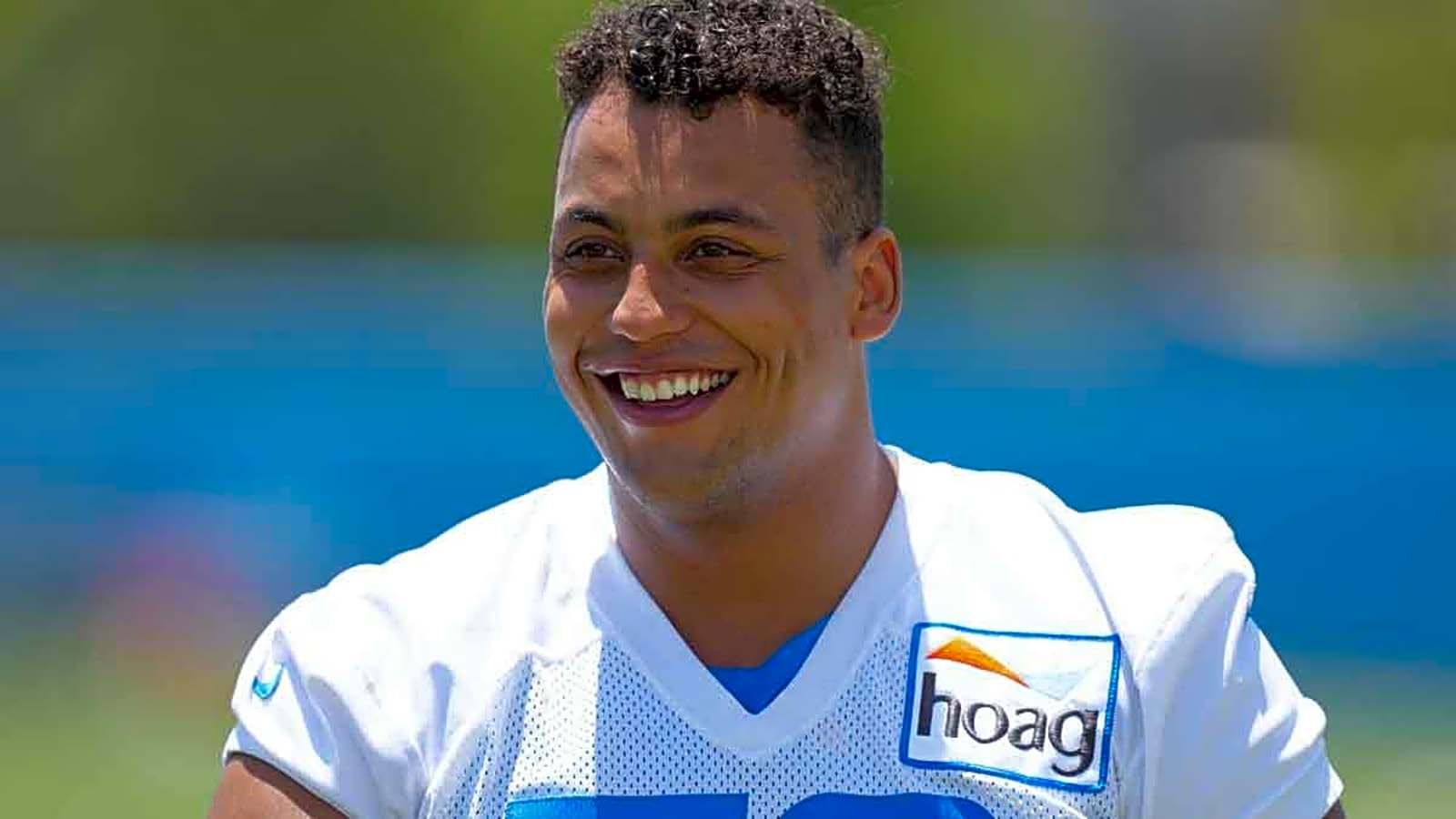 Chargers’ Jim Harbaugh provides crucial Rashawn Slater practice update