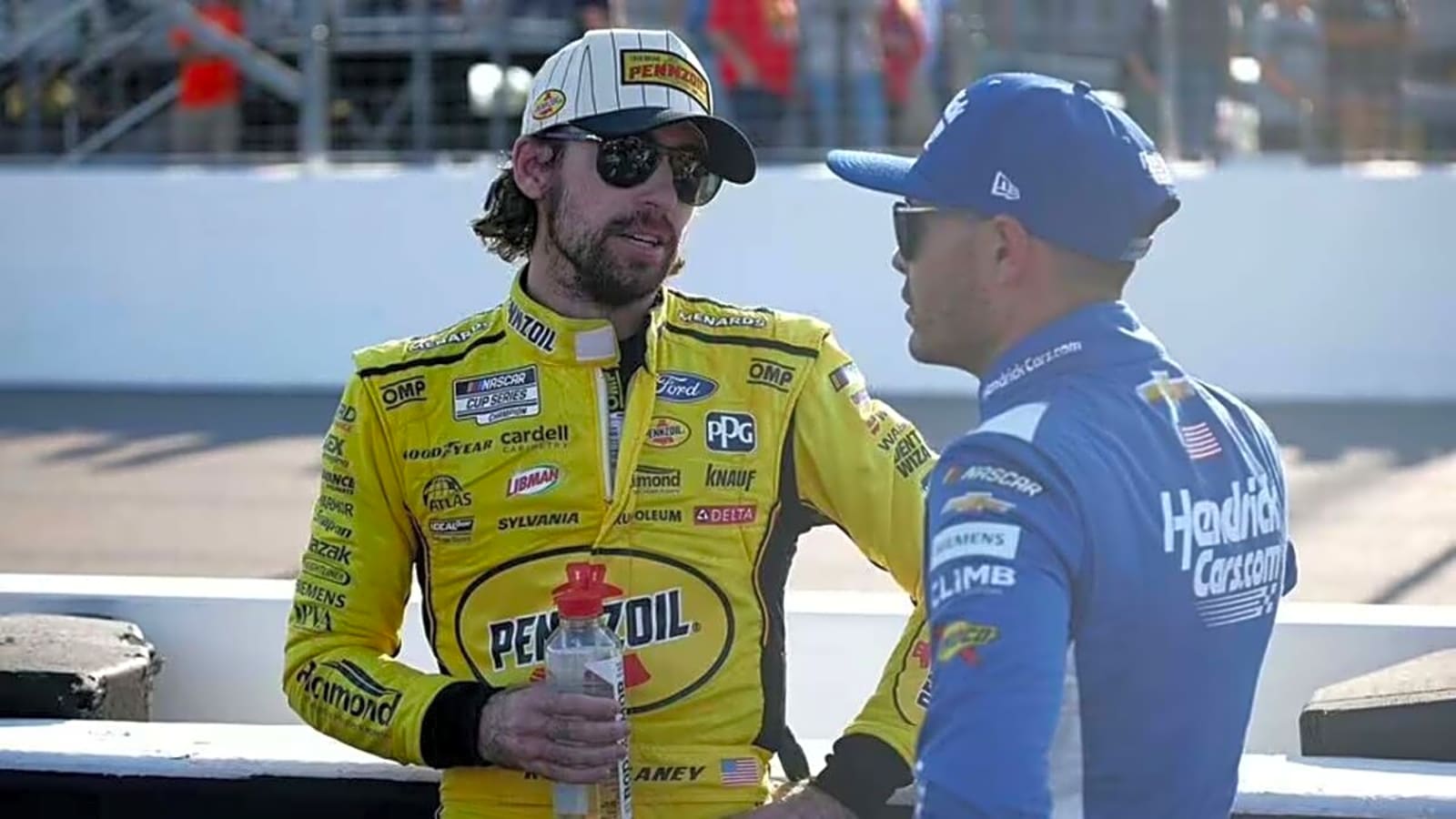 Ryan Blaney Sends a Chilling Warning to Kyle Larson over Wild Gateway duel