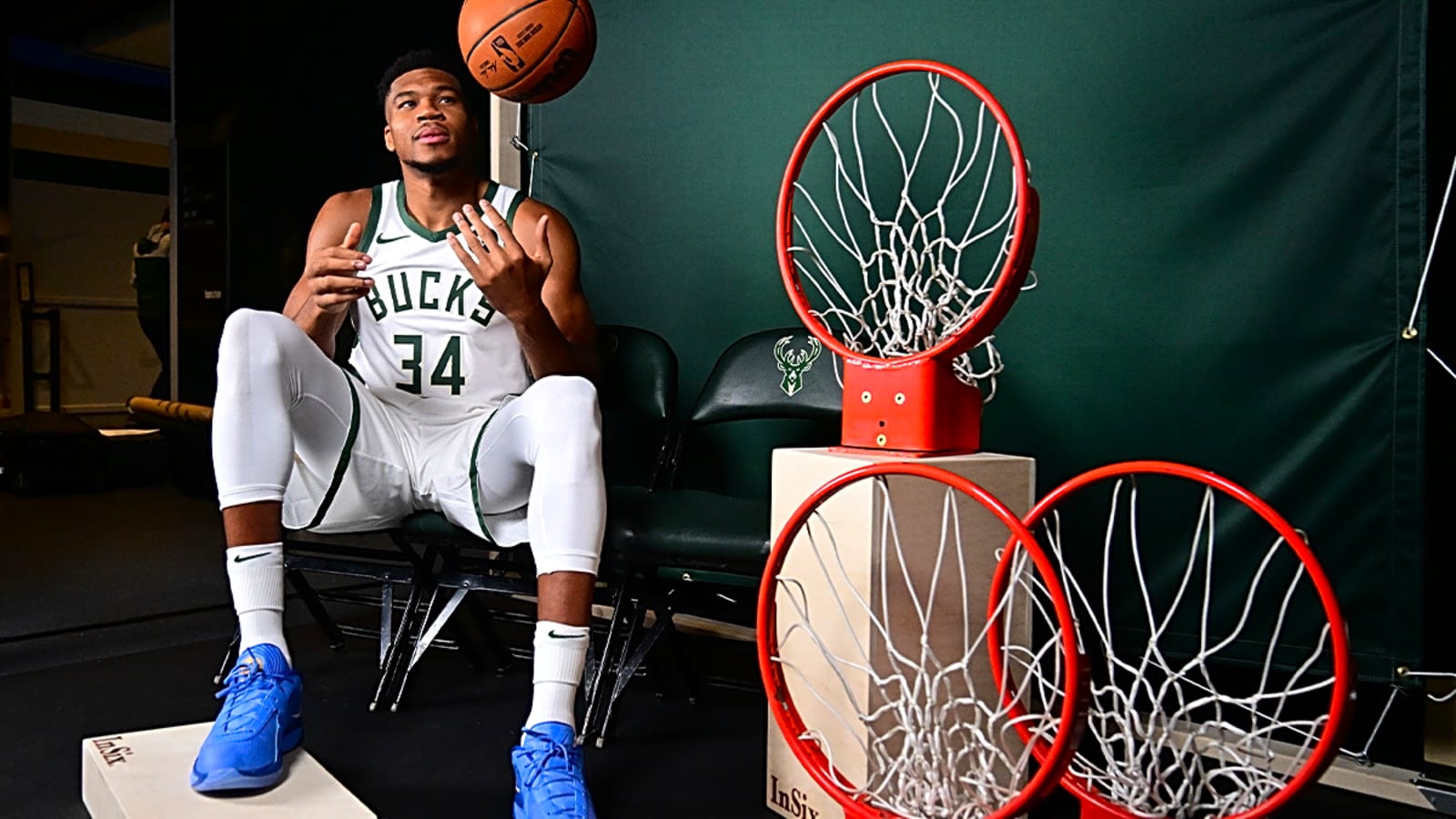 Bucks’ Giannis Antetokounmpo delivers strong message with shirt during workout