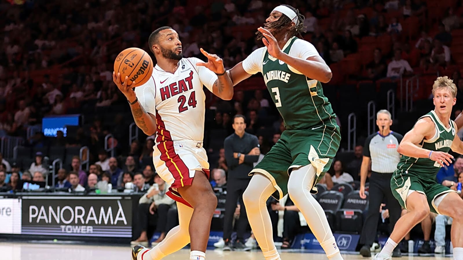 Myles Turner drains 1st Bucks preseason basket vs. Heat