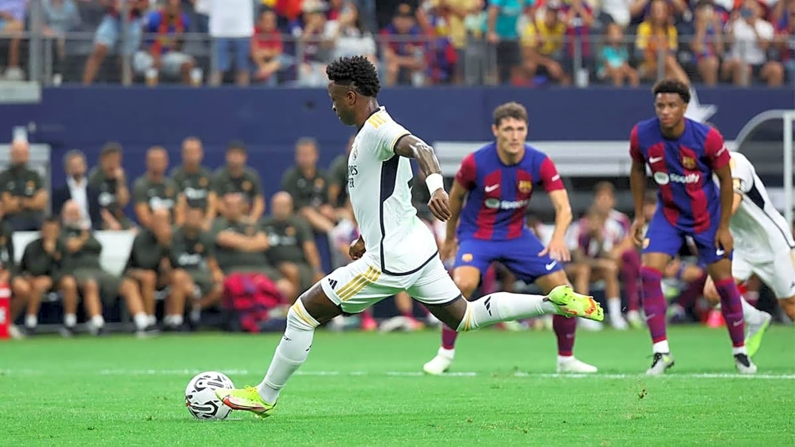 Benfica player suspended after Vinícius Júnior allegations