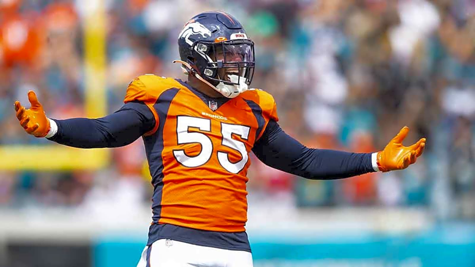 The Eagles should avoid reuniting Bradley Chubb with Vic Fangio