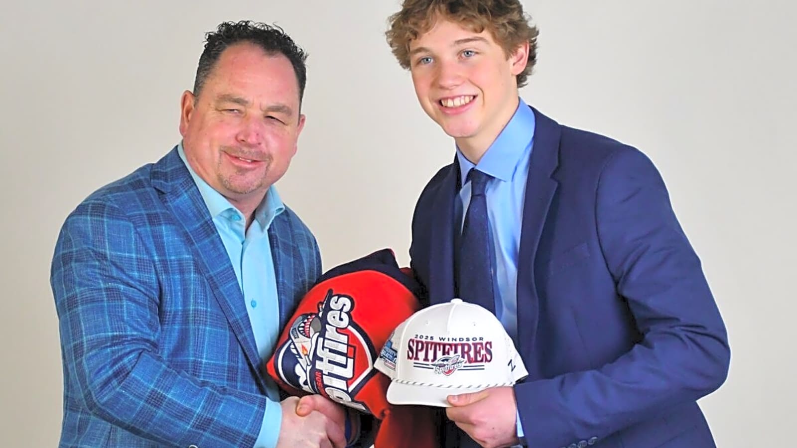 Spitfires Sign 2025 OHL First-Round Pick John McLaughlin