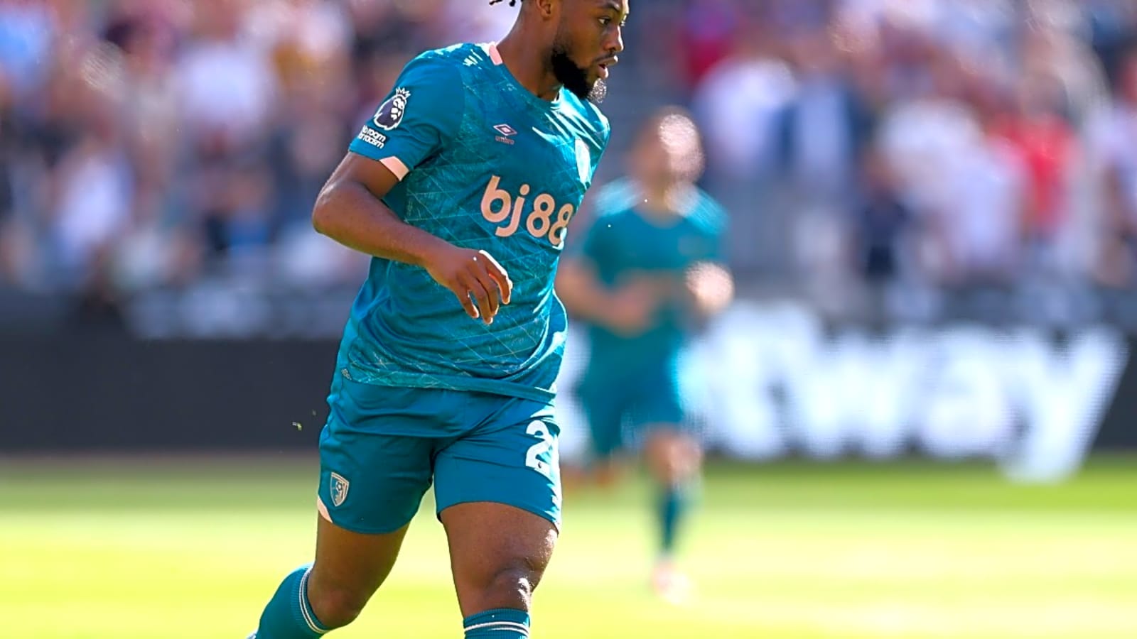 Club preparing to bank £150m as Arsenal, Liverpool & Man Utd eye wide-forward transfer