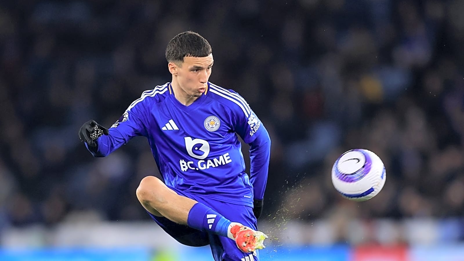 Wolves want to beat Arsenal to impressive relegated star