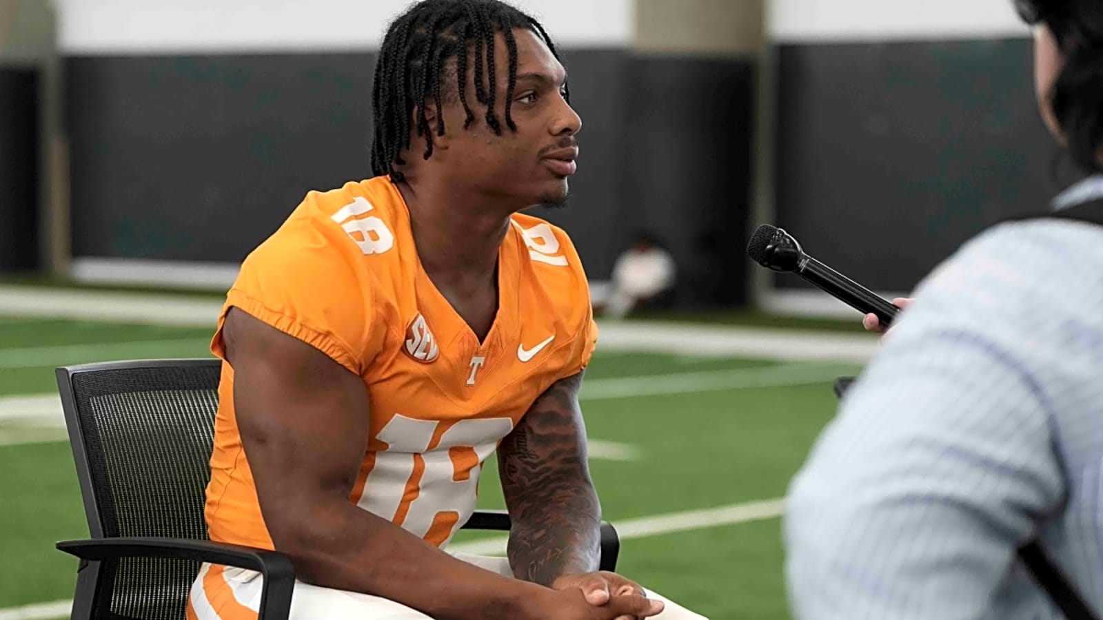 &#39;There&#39;s a lot of distractions around Knoxville right now and especially around this program&#39; - Vols starter details staying locked in