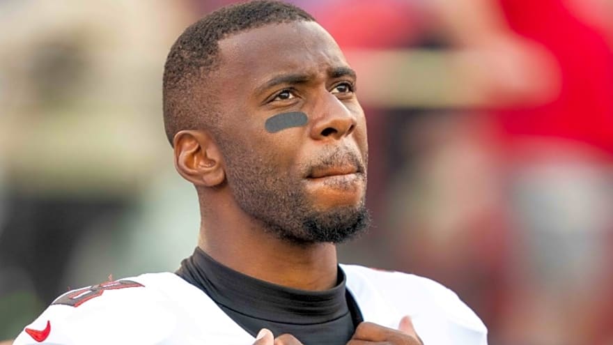 Buccaneers watch top free agent option fly out the window thanks to rival's key decision