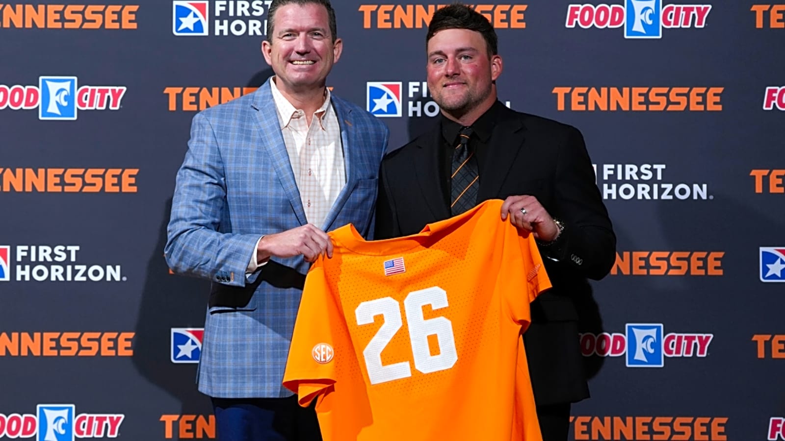Vols athletic director Danny White reveals if former Tennessee players endorsing Josh Elander swayed his decision