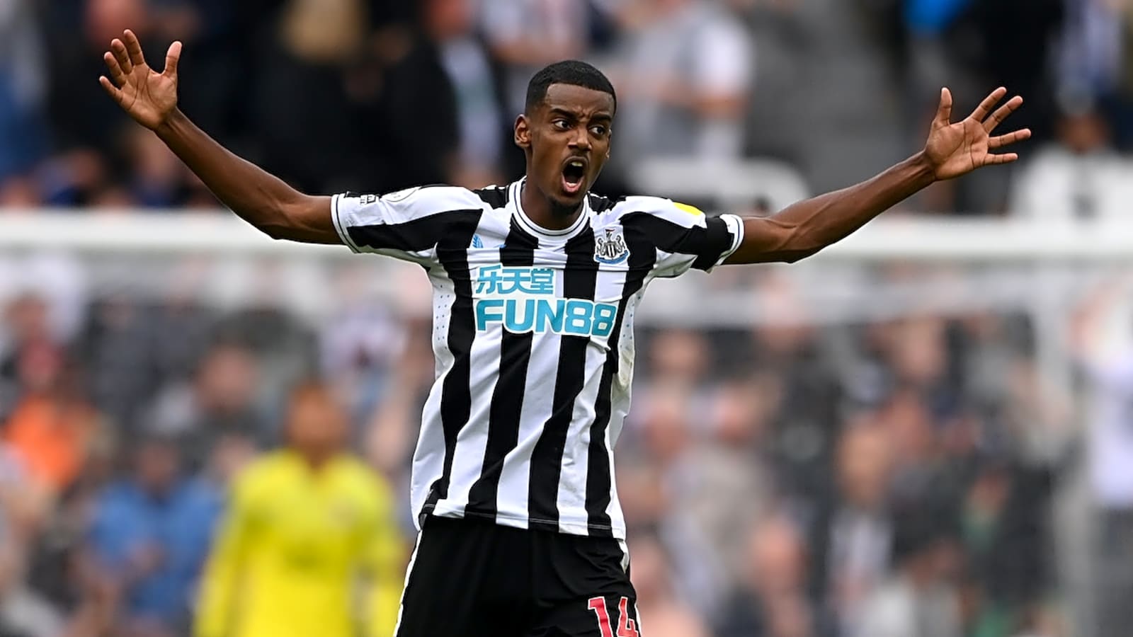 Report: Man United looking to sabotage ambitious Liverpool transfer plan with late move