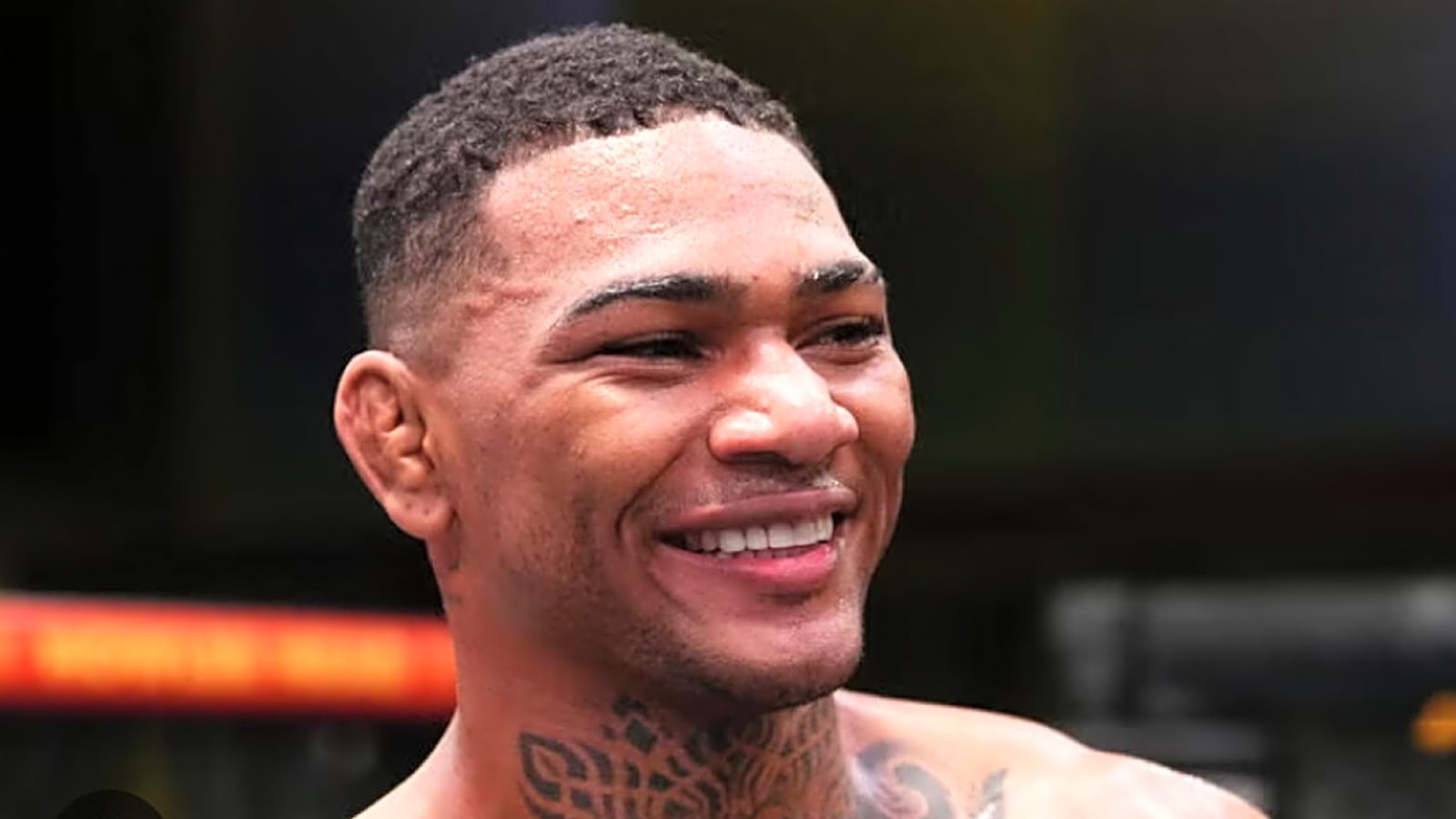 Michael Morales stops Gilbert Burns in the first round