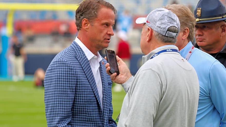 LSU Tigers head coach Lane Kiffin caught some shade from Steve Spurrier out of nowhere this week