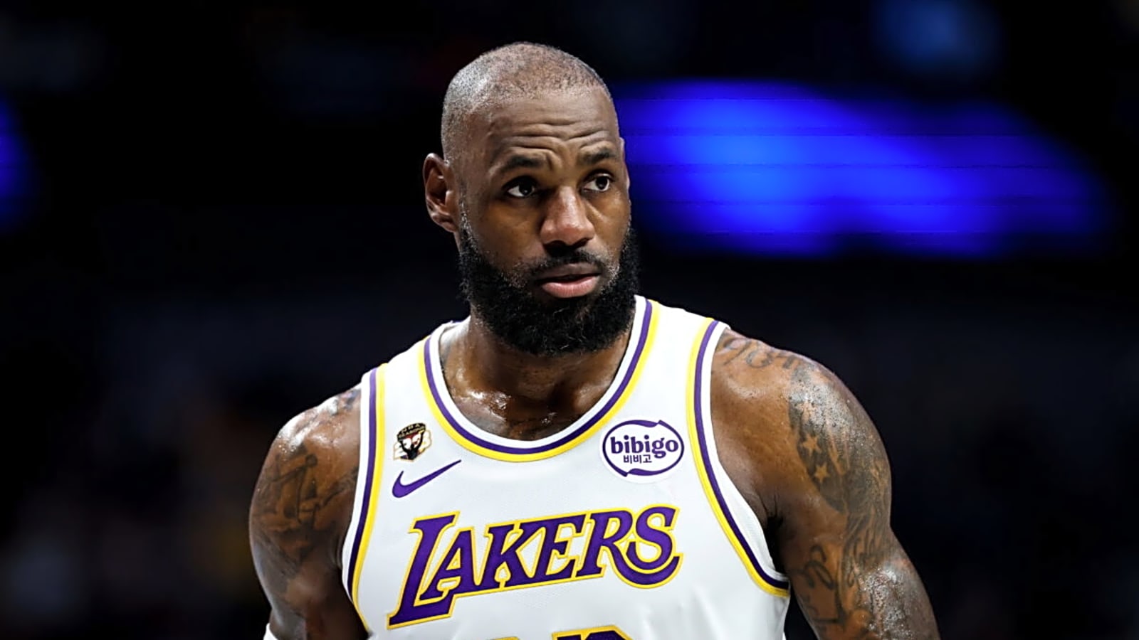 LeBron James’ Gesture Leaves NCAA Champion Emotional During Lakers–Thunder Visit