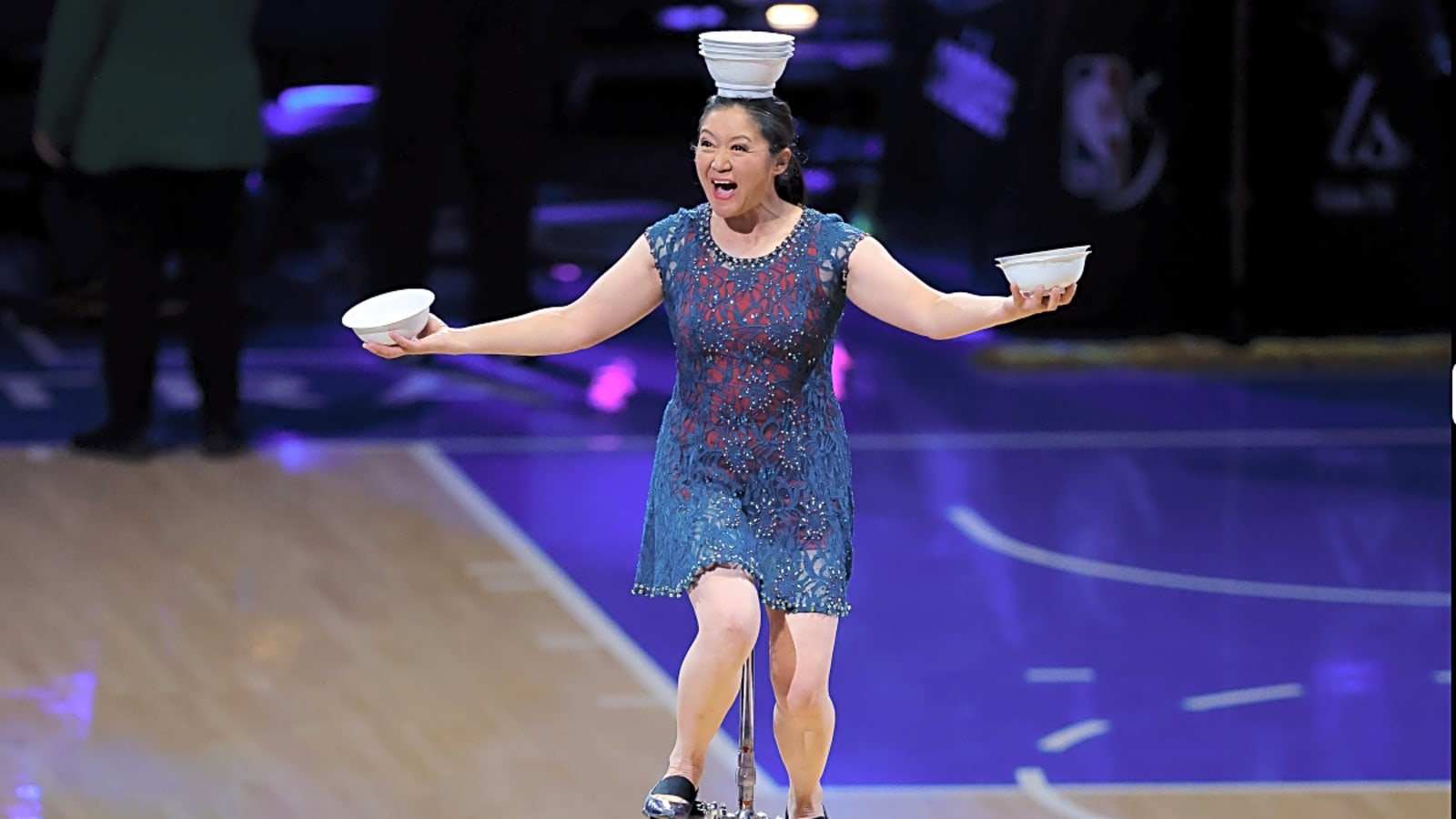 Fever-Lynx Halftime Performer Leaves Court After Injury