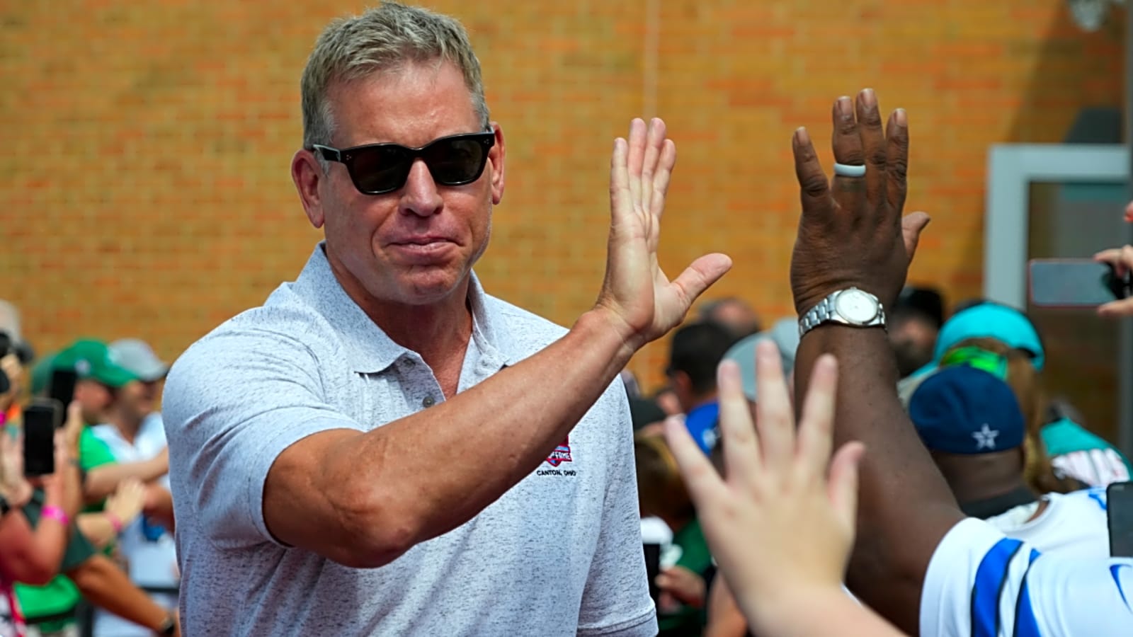 Troy Aikman drops Super Bowl joke at Cowboys&#39; expense during Rich Eisen&#39;s first time hosting SportsCenter in 22 years