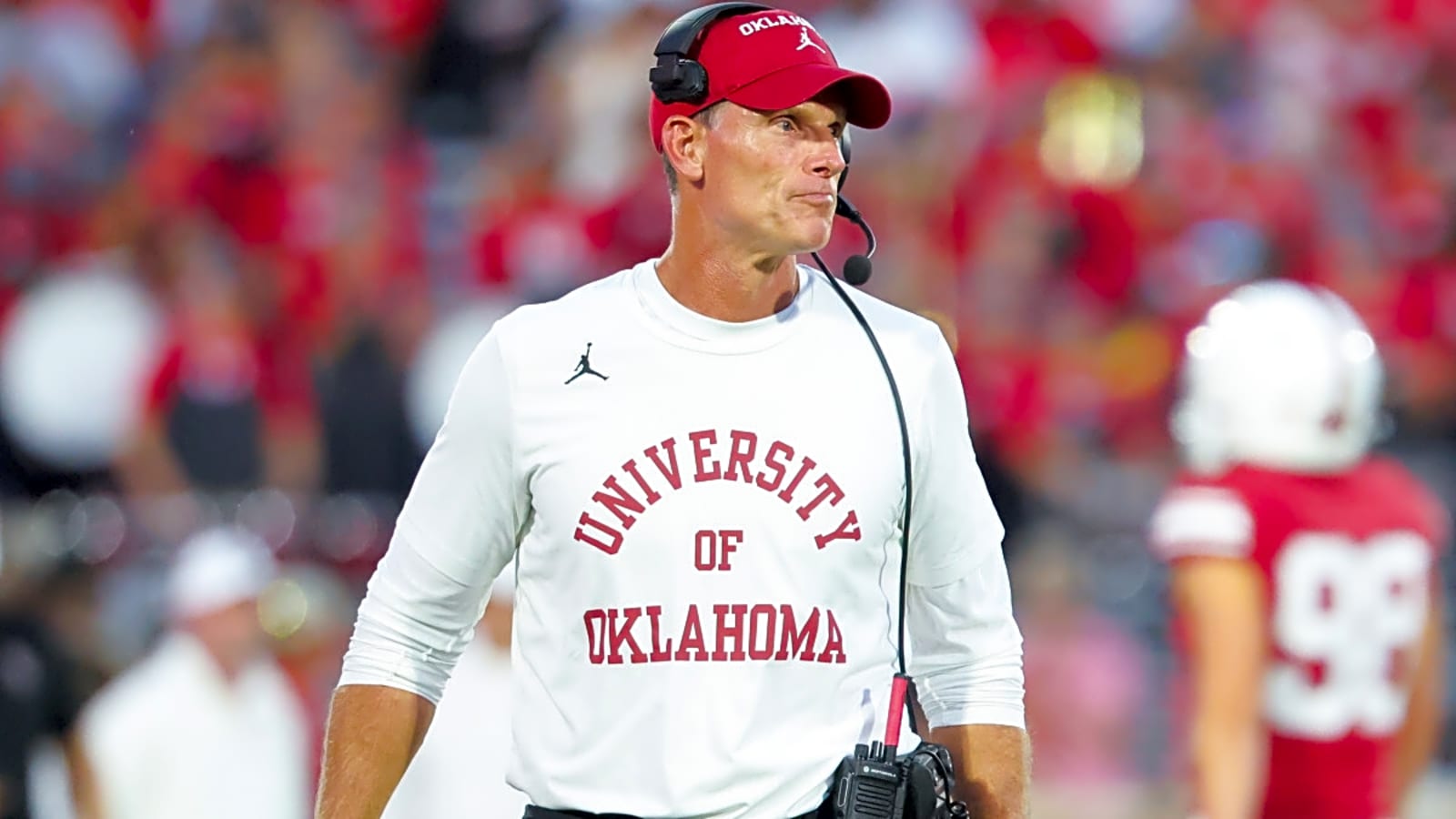 Oklahoma Sooners lose out on four-star recruit to inferior program after being predicted by everyone to land him