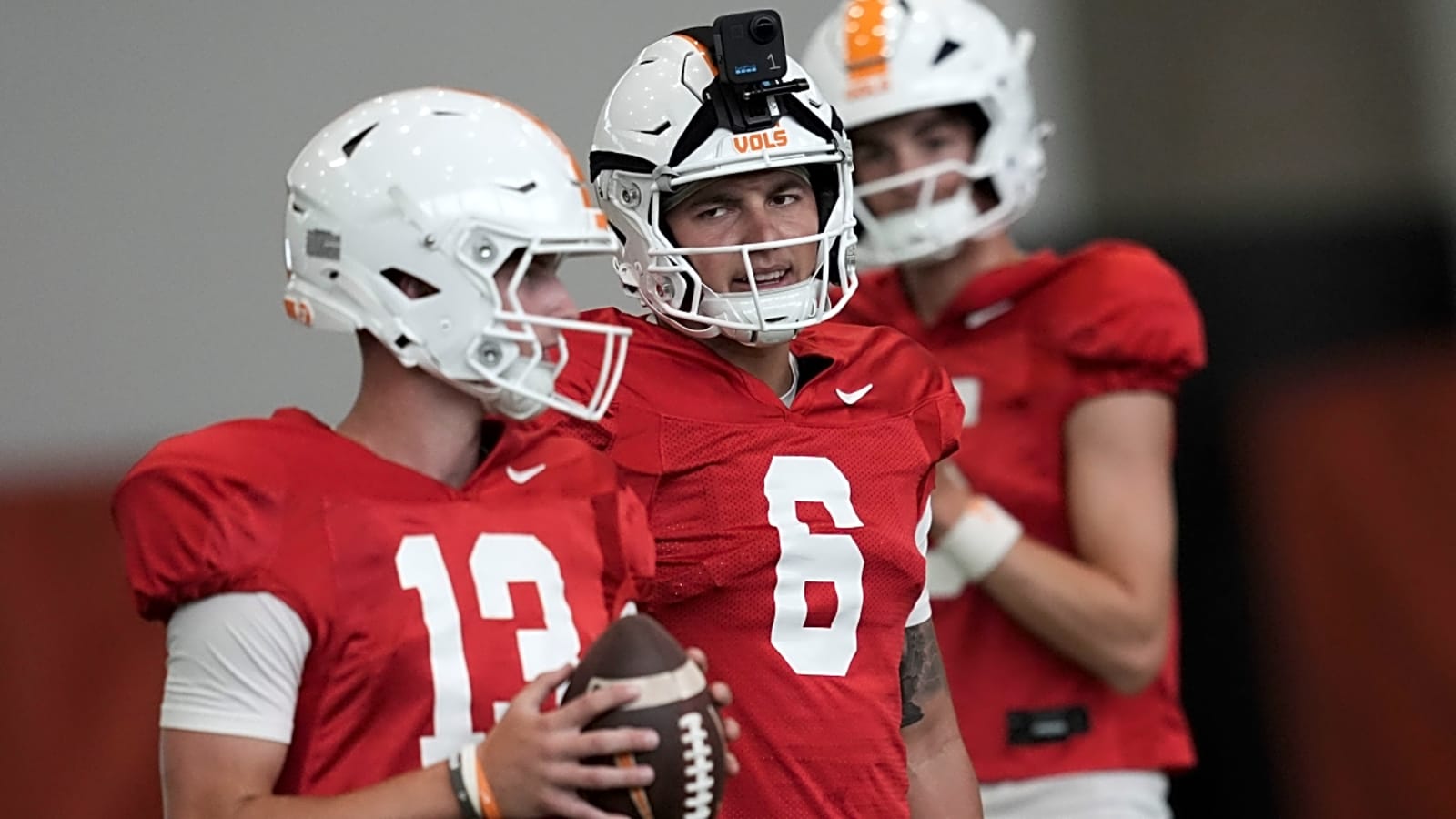 Former Alabama QB says Tennessee Vols QB Joey Aguilar will throw more interceptions in season-opener than Syracuse QB Steve Angeli