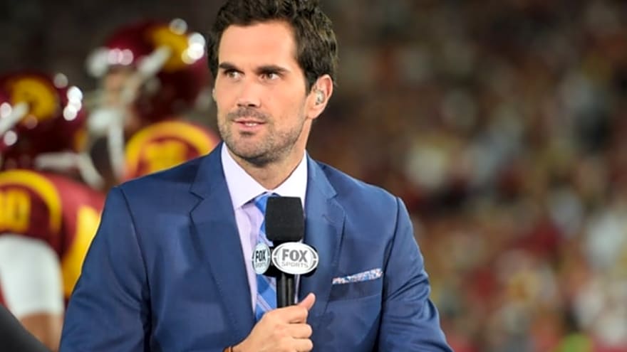 USC Legend Matt Leinart Flexes 42-Point Outburst in Rec League