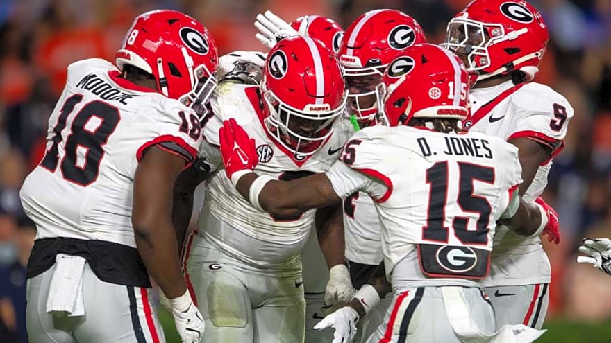 Bucs hammer dire roster needs quickly and squarely on the head in latest mock draft