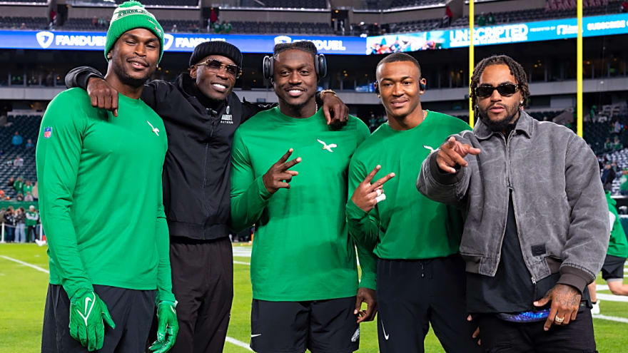 Former Philadelphia Eagles star named as a &#39;wild card&#39; option for recently opened Power-4 college football head coach job